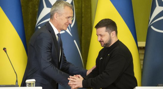 NATO welcomes arms deliveries to Ukraine