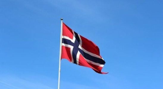 Norways move to anger Russia Will deport diplomats accused of