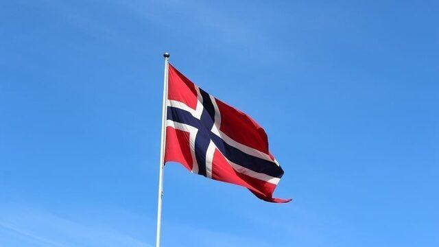 Norways move to anger Russia Will deport diplomats accused of