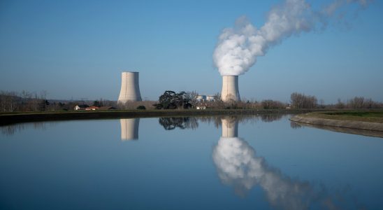 Nuclear the French sector looking for 100000 people