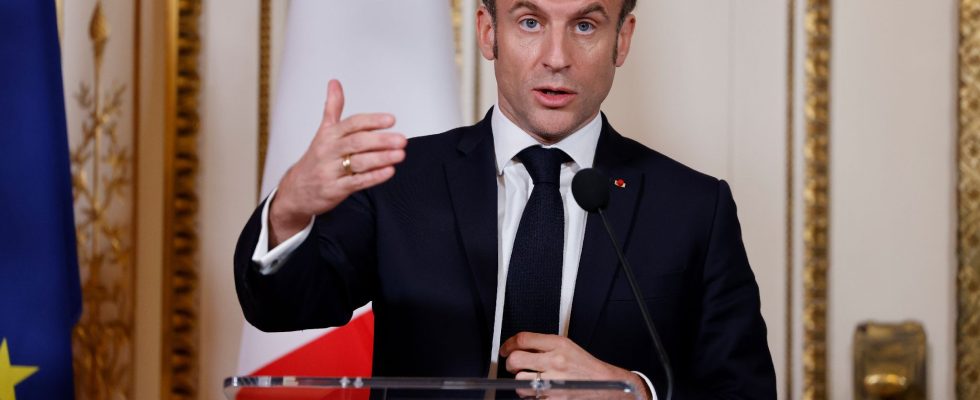 Pension reform Macron faced with the extent of the damage