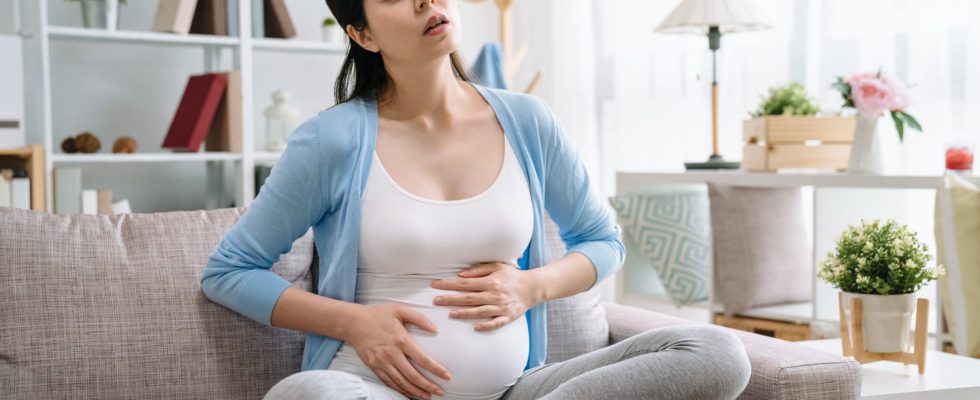 Pregnancy abdominal pain what to do why do I have