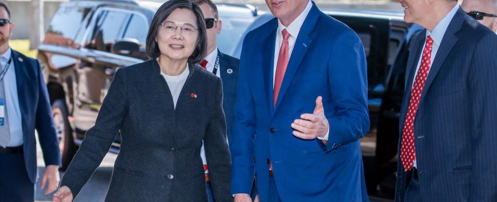 President of Taiwan welcomed by Speaker McCarthy