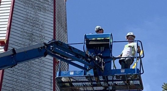 Repair work begins at Port Burwells landmark Lake Erie lighthouse