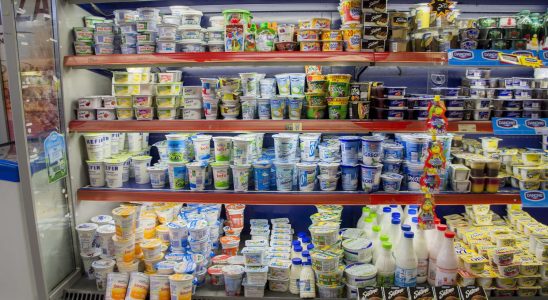 Risk of metal in yogurts recalled products