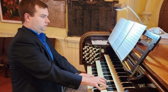 St Andrews Church celebrates pipe organ centennial with noon recitals