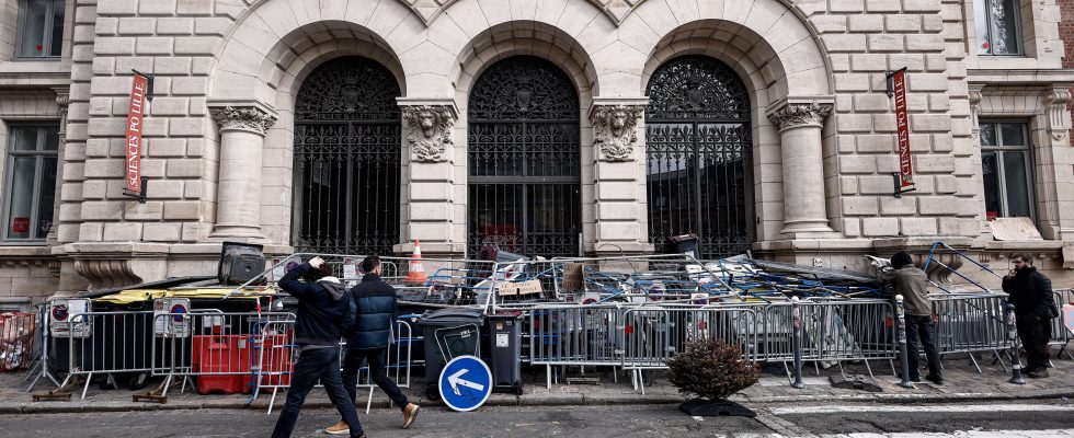 Wall of shame at Sciences Po Lille targeted anti blocking students