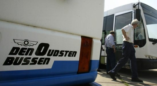 Woerdense bus builder Den Oudsten passed away