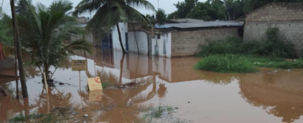 flooded neighborhoods of Lome and many families without housing