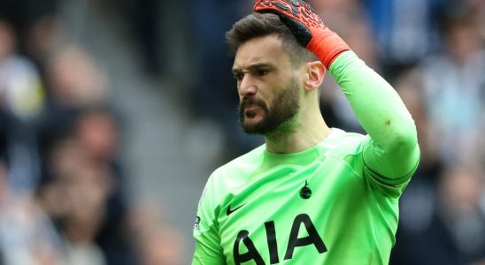 former Blues goalkeeper Hugo Lloris leaves after 5 goals conceded