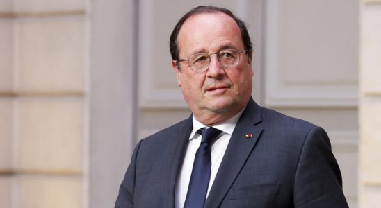 former French President Hollande trapped by Russian comedians