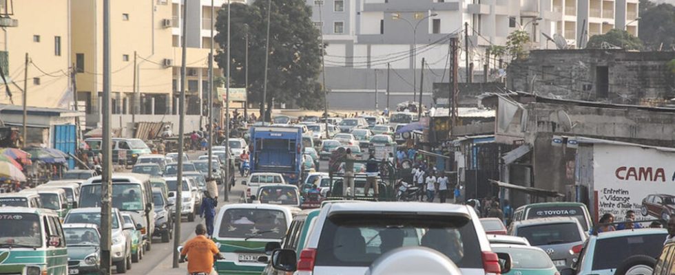 hundreds of pensioners in Brazzaville claim their care