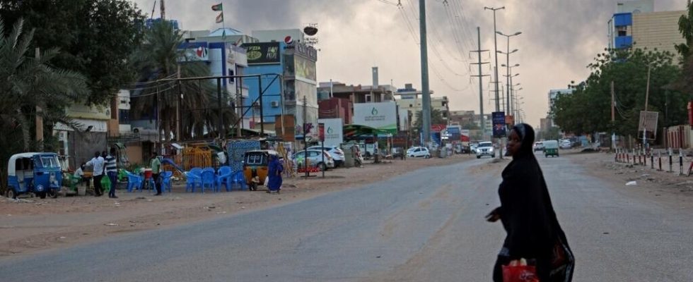 in Khartoum civilians caught in the crossfire of the army