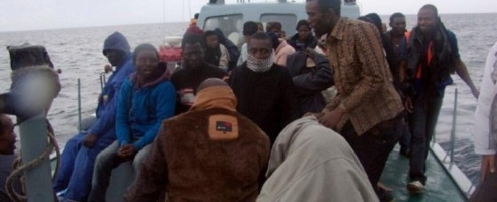 shipwreck survivors ready to go back to sea