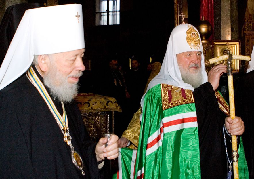 Metropolitan Volodymyr (L), head of the Ukrainian branch of the Russian Orthodox Church, with Patriarch Kirill on November 23, 2010 in kyiv