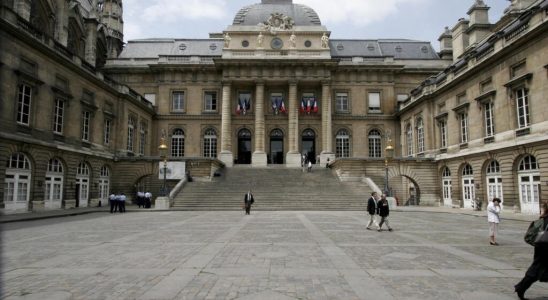 A former Rwandan gendarme in front of French justice for