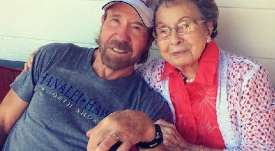 At 83 Chuck Norris still wishes his mom a happy