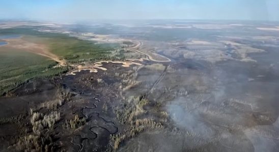 Canada unprecedented forest fires in Alberta 25000 people evacuated