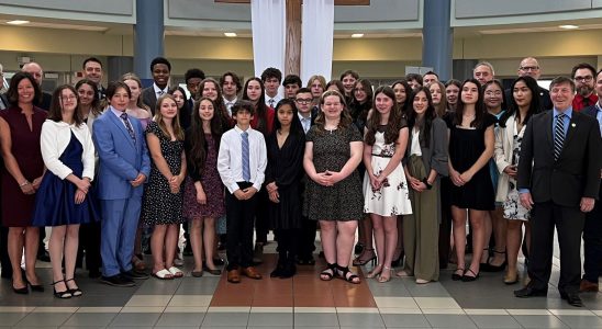 Catholic school board honors student leaders