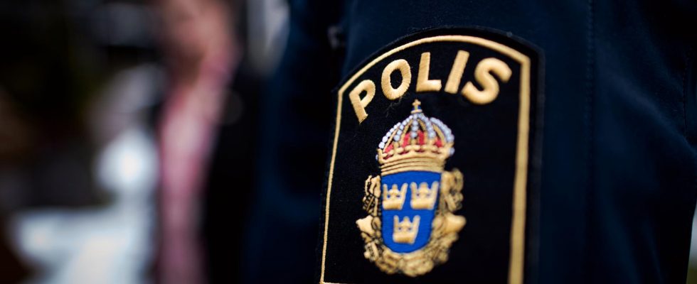 Children have fallen from an apartment in Eskilstuna