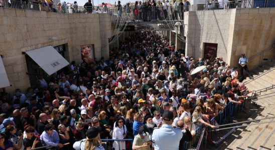 Christians Driven Out of Jerusalems Old City by Jewish Extremists