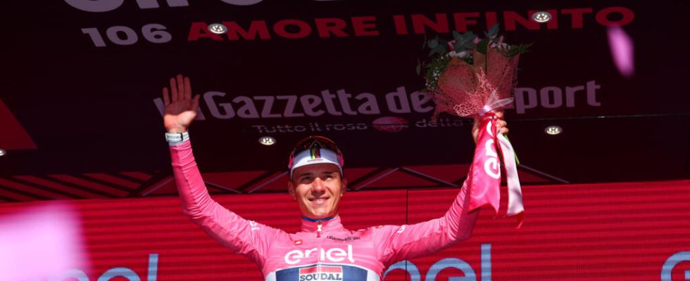 Cycling Belgian Remco Evenepoel wins the first stage of the