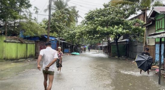 Cyclone Mocha hits the coasts of Bangladesh and Burma