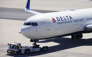 Delta Air Lines reopens the Venice Atlanta route