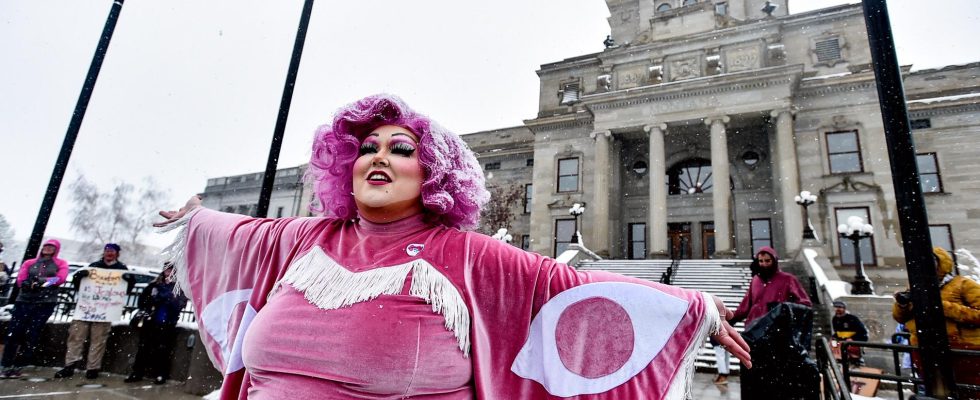 Drag queens are not allowed to read to children in