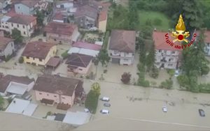 Emilia Romagna the victims of the flood are 14 the evacuees