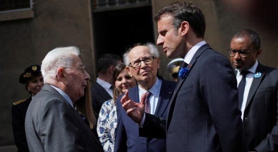 Emmanuel Macron pays tribute to Jean Moulin thousands of demonstrators