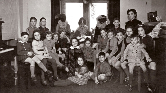 Faces get names through class photo from 1941 Very moving