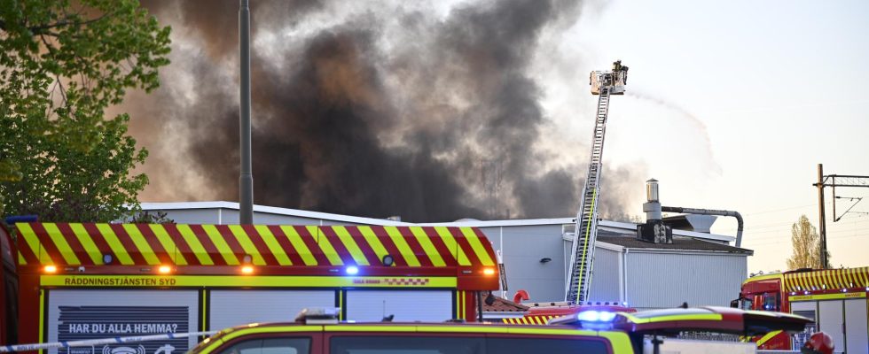 Fire in hardware store in Malmo