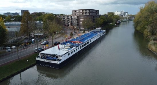 First anxious now more positive after the refugee boat Nieuwegeiners