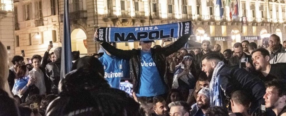 Football Naples crowned champion of Italy celebrated its victory