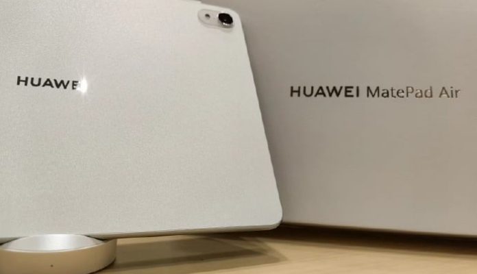 Huawei MatePad Air livestreamed live