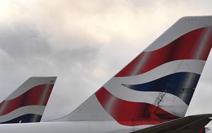 Iag group first quarter in profit