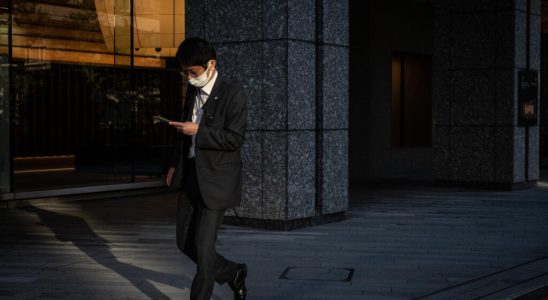 Japanese workers dream of being able to disconnect after work