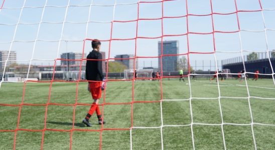 Kicking a ball and building confidence young people from Utrecht