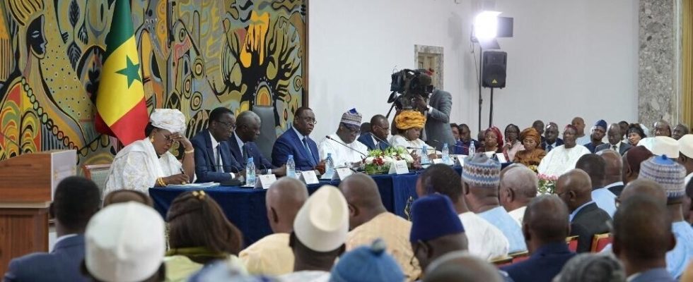 Macky Sall launches the national dialogue rejected by part of