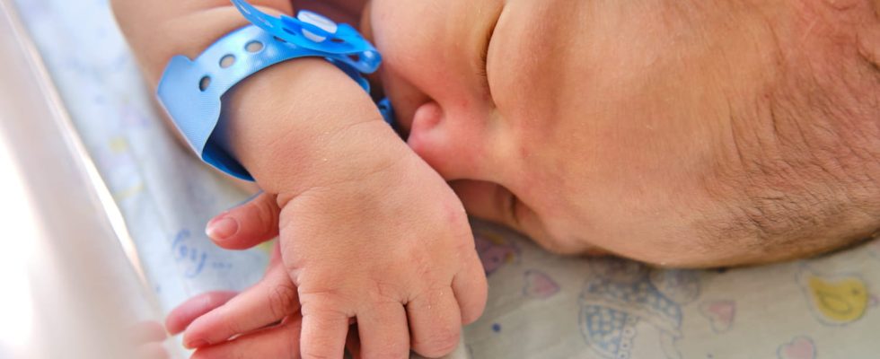 Mandatory what is the newborn identification bracelet used for