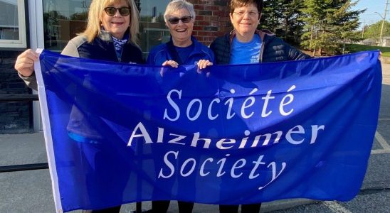 Mary takes a hike for Alzheimer Society