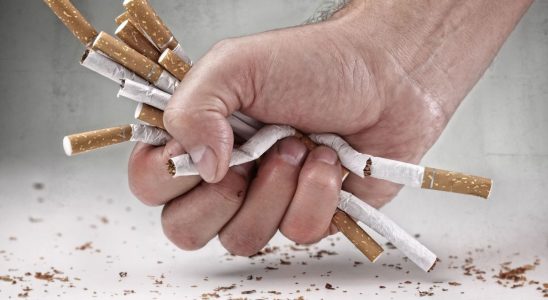 Nearly 12 million French people still smoke daily