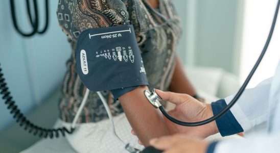 Nearly one in three French people have hypertension half of