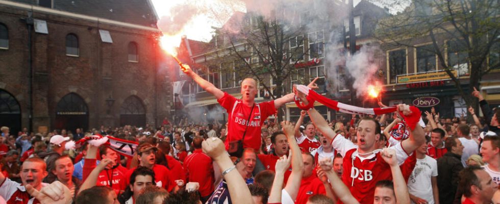 Netherlands football fans arrested for anti Semitism