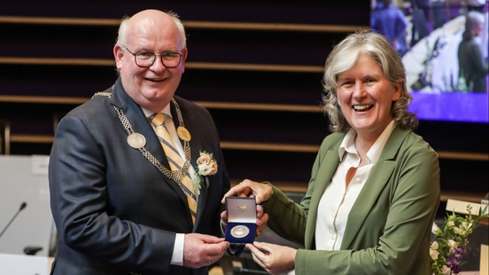 Nieuwegein mayor appointed honorary citizen Backhuijs always put residents first