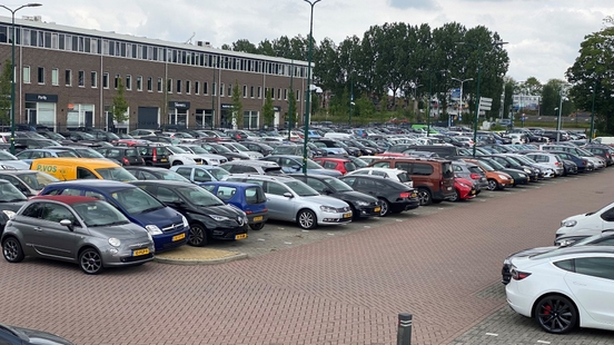 Paid parking at PR Breukelen to keep out holidaymakers commuters