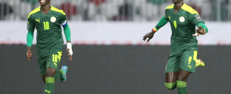 Senegal as favourites Algeria on mission for the quarter finals