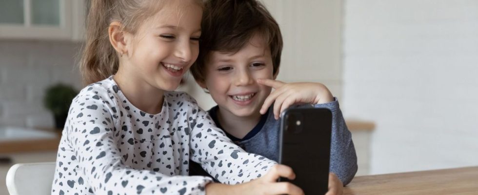 The earlier a child has a smartphone the more likely