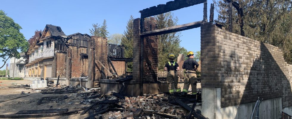 UPDATE Early morning 1 million Birkett Lane fire under investigation